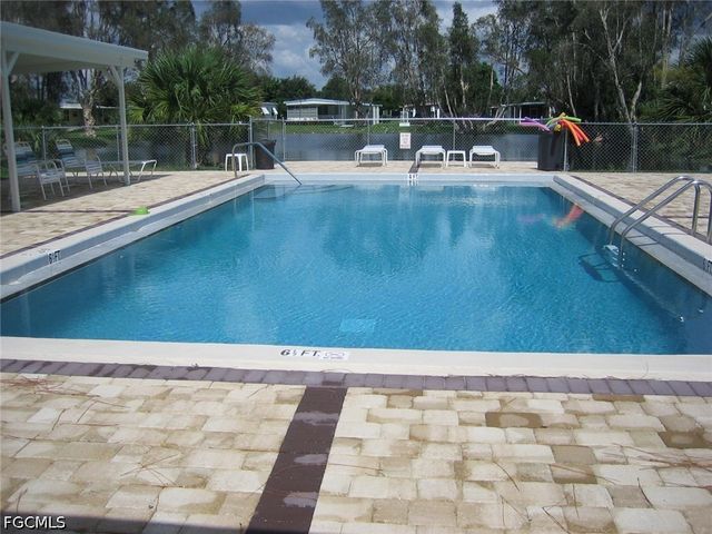 556 Freedom ST, North Fort Myers, FL 33917