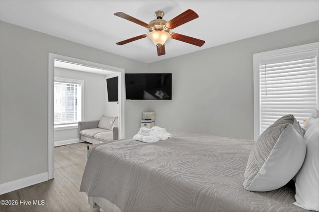 106 Charlotte Avenue, Holly Ridge, NC 28445