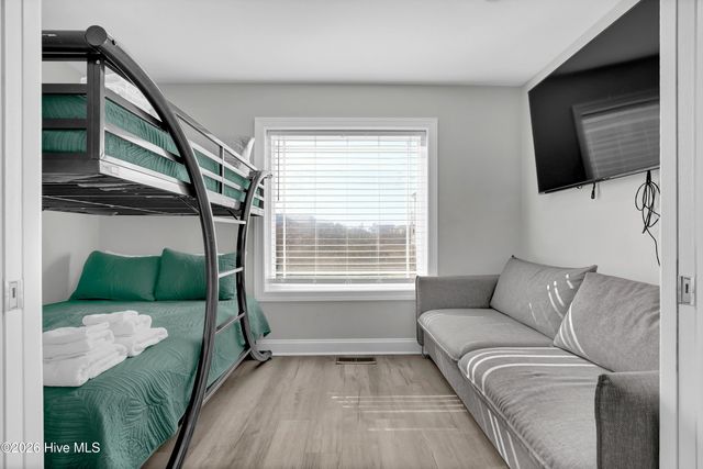 106 Charlotte Avenue, Holly Ridge, NC 28445