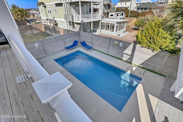 106 Charlotte Avenue, Holly Ridge, NC 28445