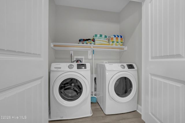 106 Charlotte Avenue, Holly Ridge, NC 28445