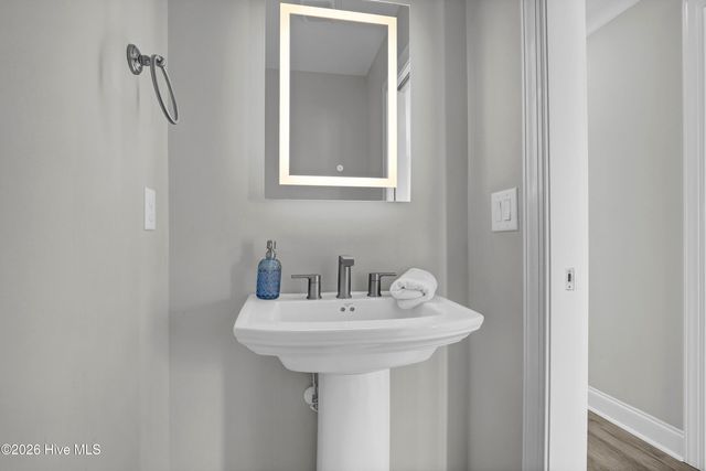 106 Charlotte Avenue, Holly Ridge, NC 28445