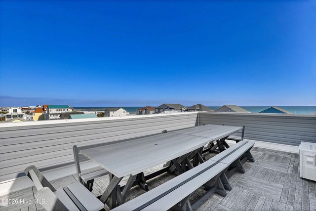 106 Charlotte Avenue, Holly Ridge, NC 28445