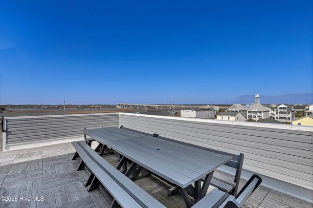 106 Charlotte Avenue, Holly Ridge, NC 28445