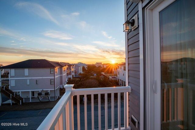 106 Charlotte Avenue, Holly Ridge, NC 28445