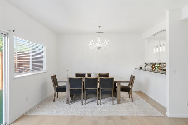 5045 N Laguna Dr, Sacramento, CA 95823