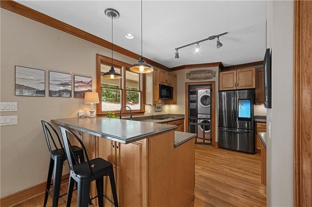 60 Hale Mountain Court, Hiram, GA 30141