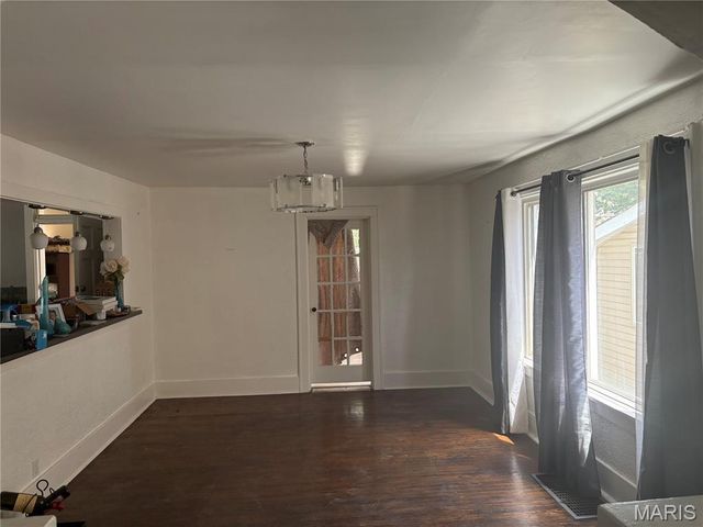 7105 Lexington Avenue, St Louis, MO 63121