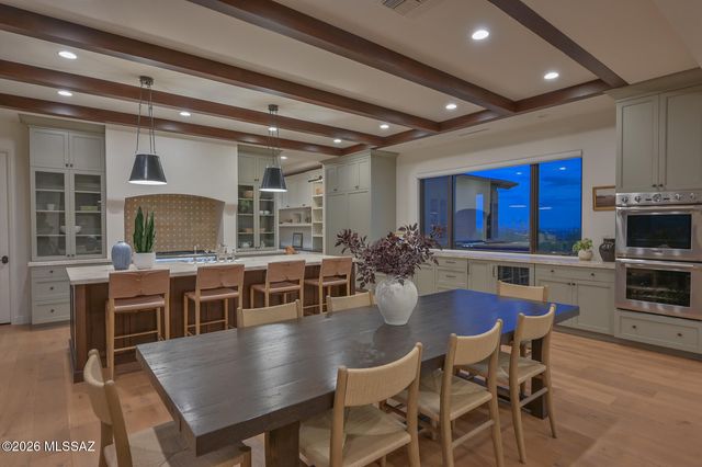 5238 E Mission Hill Drive, Tucson, AZ 85718