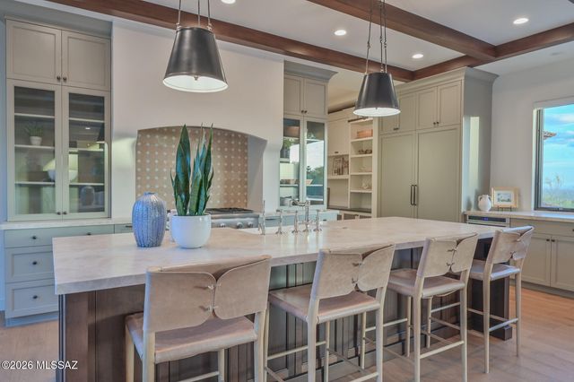 5238 E Mission Hill Drive, Tucson, AZ 85718