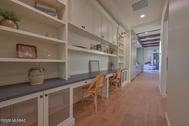 5238 E Mission Hill Drive, Tucson, AZ 85718