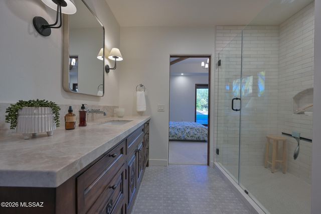 5238 E Mission Hill Drive, Tucson, AZ 85718