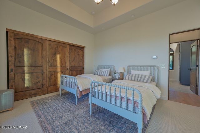 5238 E Mission Hill Drive, Tucson, AZ 85718
