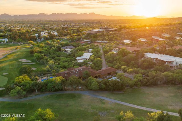 5238 E Mission Hill Drive, Tucson, AZ 85718