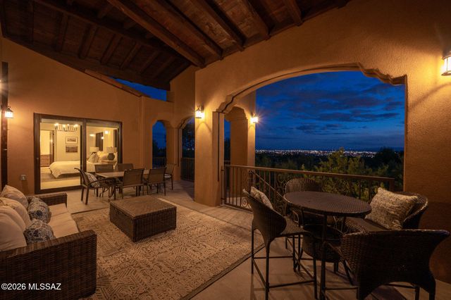 5238 E Mission Hill Drive, Tucson, AZ 85718