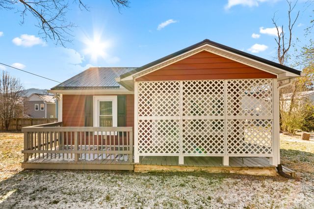60 Shiloh Road, Asheville, NC 28803