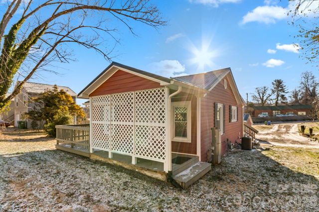60 Shiloh Road, Asheville, NC 28803