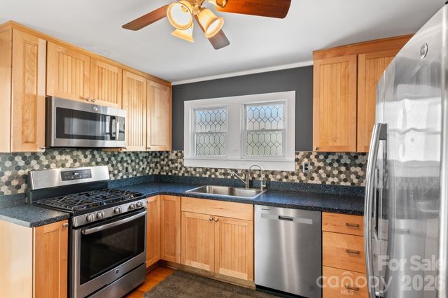 60 Shiloh Road, Asheville, NC 28803