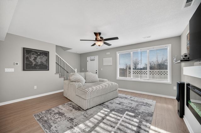 2787 SE Osier Avenue, West Des Moines, IA 50265