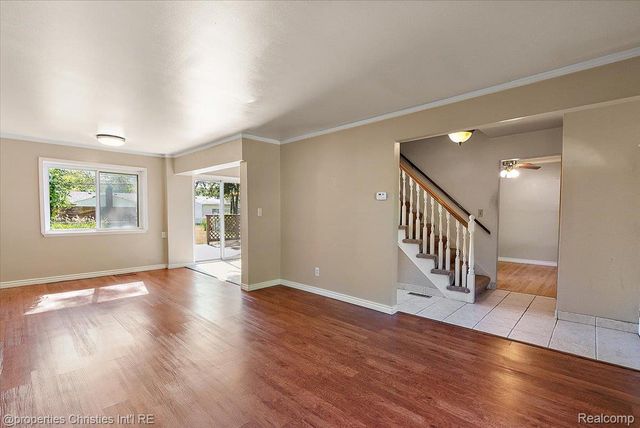 15602 Comstock Street, Livonia, MI 48154