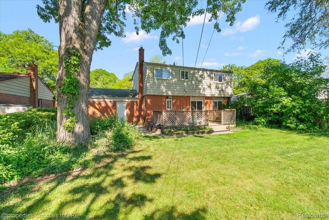 15602 Comstock Street, Livonia, MI 48154