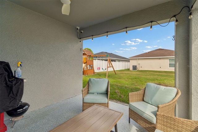 7011 GIDEON CIRCLE, Zephyrhills, FL 33541