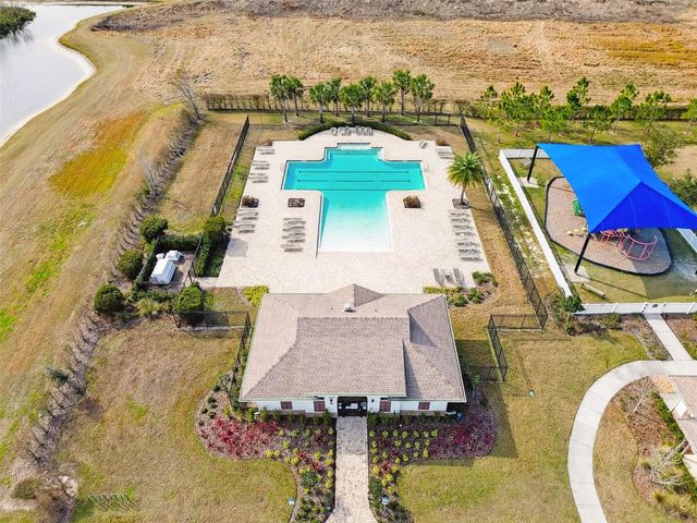 7011 GIDEON CIRCLE, Zephyrhills, FL 33541