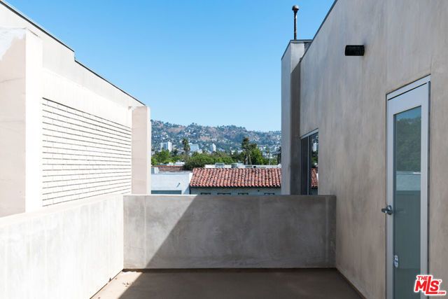 8312 Beverly Boulevard 202, Los Angeles, CA 90048