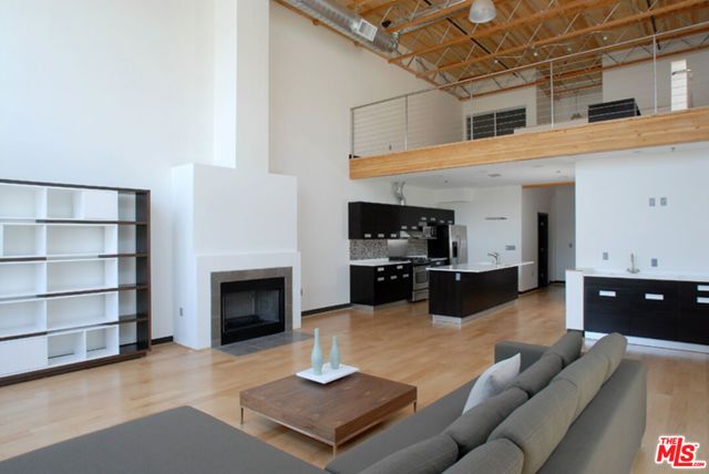 8312 Beverly Boulevard 202, Los Angeles, CA 90048