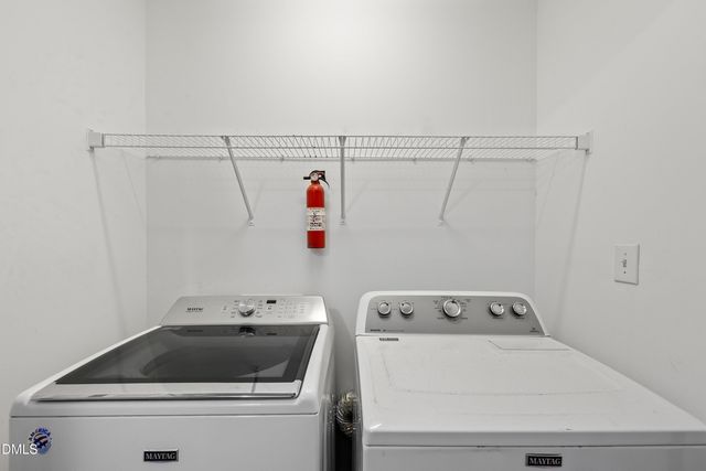 1052 Mica Lamp Court, Apex, NC 27502