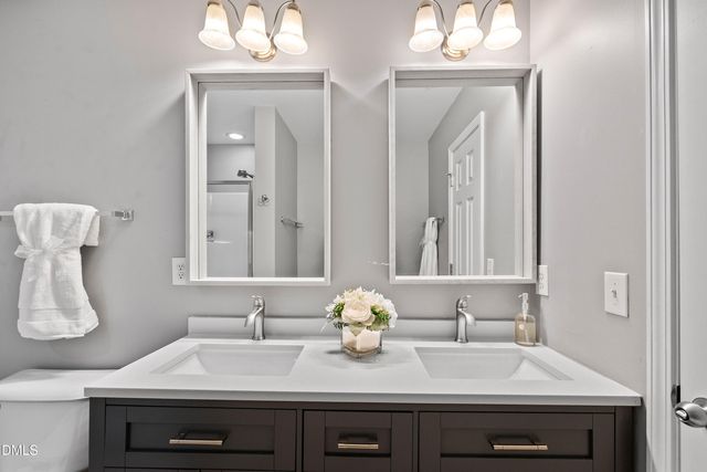 1052 Mica Lamp Court, Apex, NC 27502