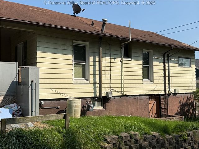 1123 Beech Avenue, Charleston, WV 25312