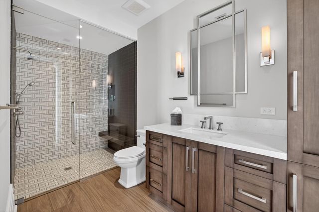 400 Mola Avenue, Fort Lauderdale, FL 33301