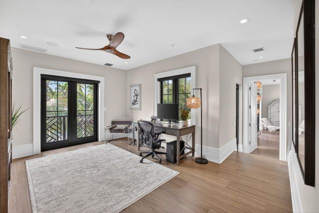 400 Mola Avenue, Fort Lauderdale, FL 33301