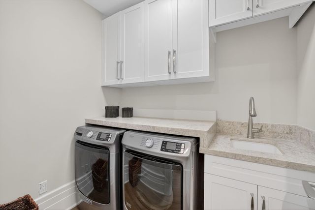 400 Mola Avenue, Fort Lauderdale, FL 33301