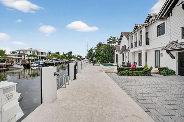 400 Mola Avenue, Fort Lauderdale, FL 33301