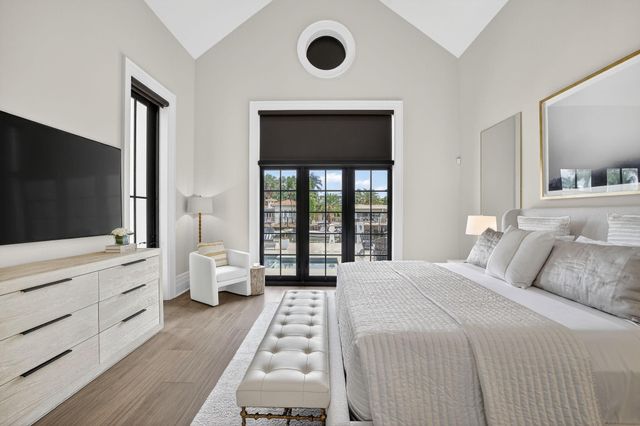 400 Mola Avenue, Fort Lauderdale, FL 33301