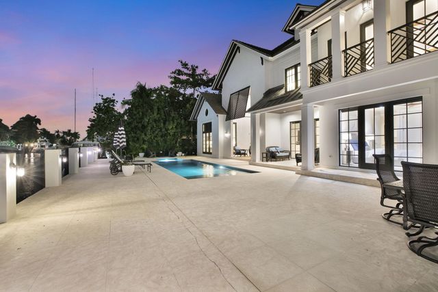 400 Mola Avenue, Fort Lauderdale, FL 33301