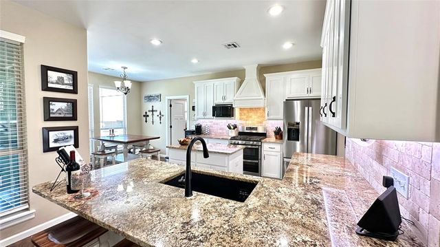 9565 N Bryan Road, Meeker, OK 74855