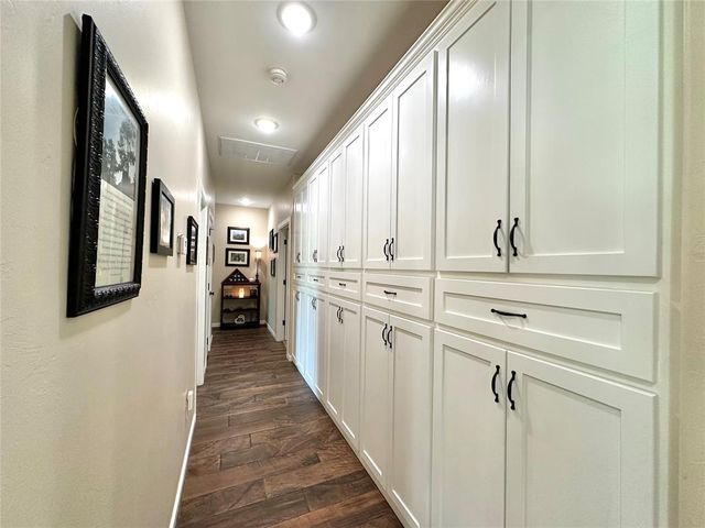9565 N Bryan Road, Meeker, OK 74855