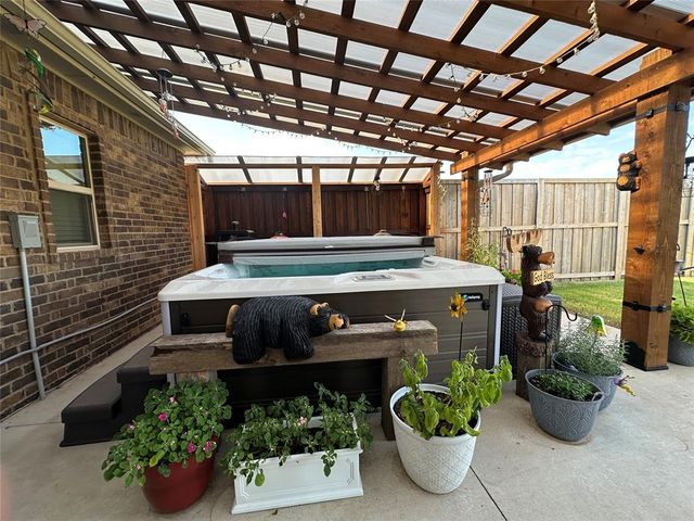 9565 N Bryan Road, Meeker, OK 74855