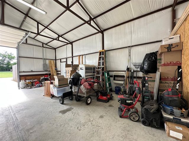 9565 N Bryan Road, Meeker, OK 74855