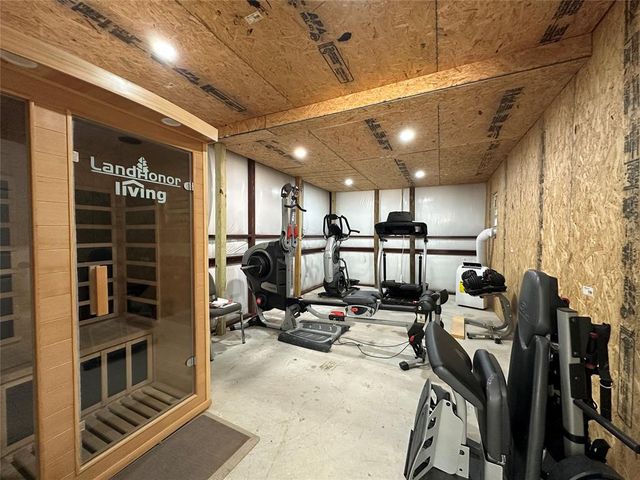 9565 N Bryan Road, Meeker, OK 74855