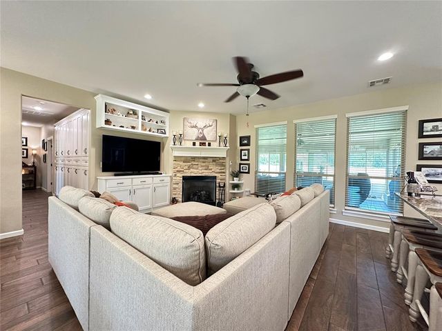 9565 N Bryan Road, Meeker, OK 74855