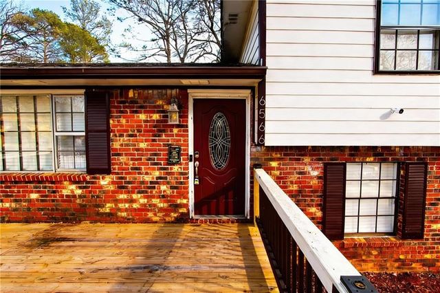 6566 Melandre Drive, Morrow, GA 30260