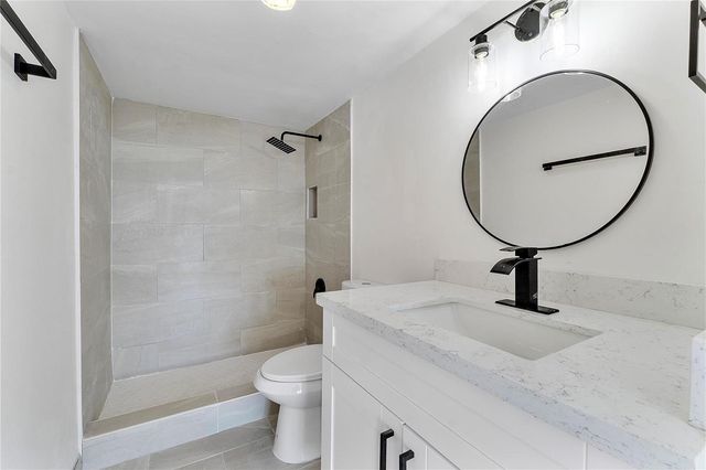 4174 Inverrary Drive 1002, Lauderhill, FL 33319