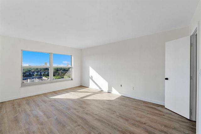 4174 Inverrary Drive 1002, Lauderhill, FL 33319