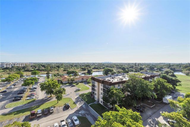 4174 Inverrary Drive 1002, Lauderhill, FL 33319