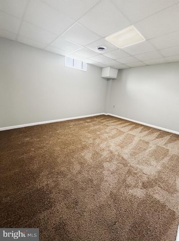 5 WATERWHEEL CIR, Dover, DE 19901