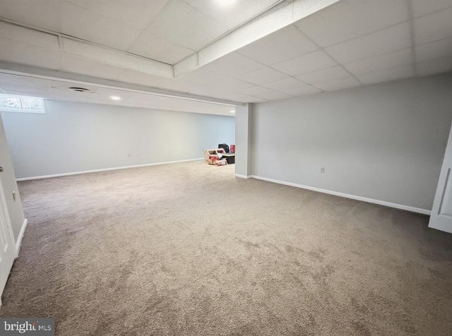 5 WATERWHEEL CIR, Dover, DE 19901